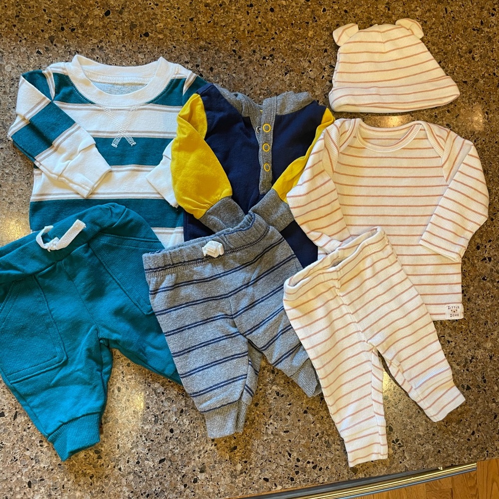 Carter's Newborn Striped Set in Cream and Tan